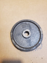 Load image into Gallery viewer, 14" Hendey Metal Lathe Conehead Tie Bar Gearbox 100T Spur Gear Steampunk 18DP