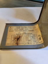 Load image into Gallery viewer, Penn Controls Pressure Switch 116B01, 1/4" NPT, Open 150 Close 120 PSIG - Works