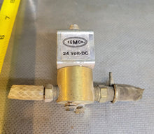 Load image into Gallery viewer, 24V DC EEMCO Wire Welder Gas Solenoid (Snap-on) - USED