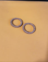 Load image into Gallery viewer, Maytag 12722 Model 92 Gas Engine Crank Shaft Felt Washer Seal Hit Miss 