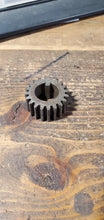 Load image into Gallery viewer, Share 14&quot; Conehead Tie-Bar Hendey Metal Lathe Compound Screw Feed Gear 20 Teeth