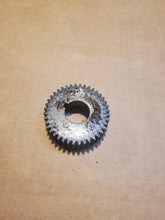 Load image into Gallery viewer, 14&quot; Hendey Metal Lathe Conehead Tie Bar Gearbox 40T Spur Gear Steampunk 18DP